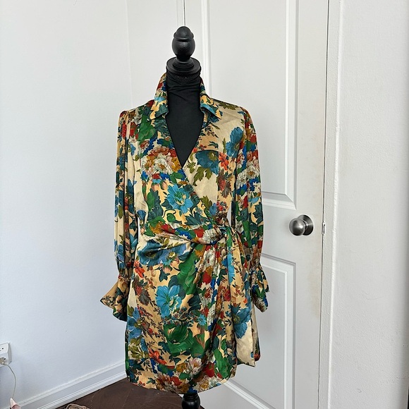 ZARA floral mini dress - Picture 3 of 6